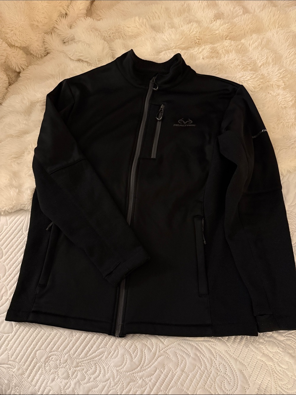 Realtree Scent-Factor Softshell Jacket Men’s Medium Black TJ10021